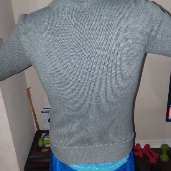 Young man POLO Sweater Like New L Silver/Gray - Picture 4 of 6